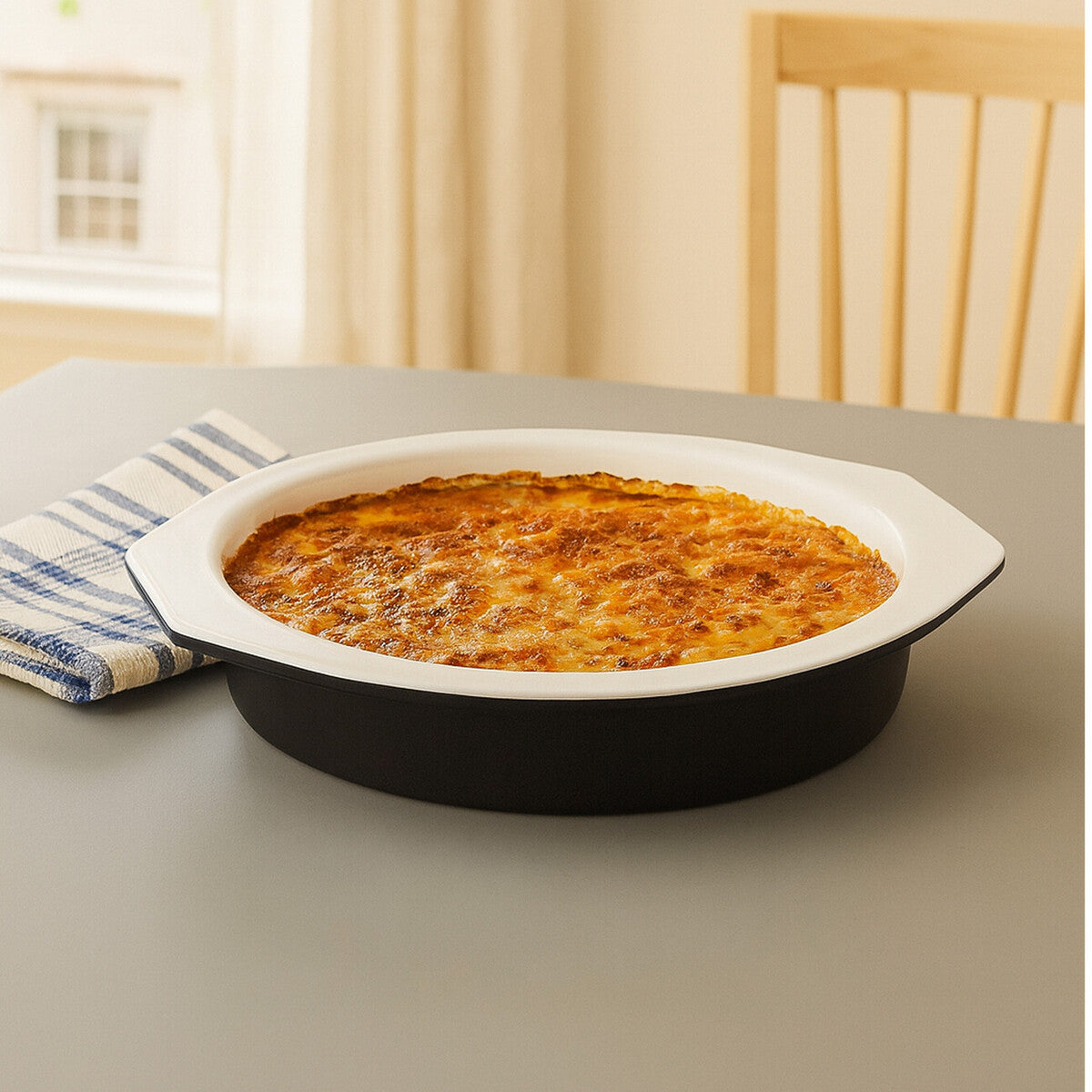 Black Round 27cm Baking Dish with Handles