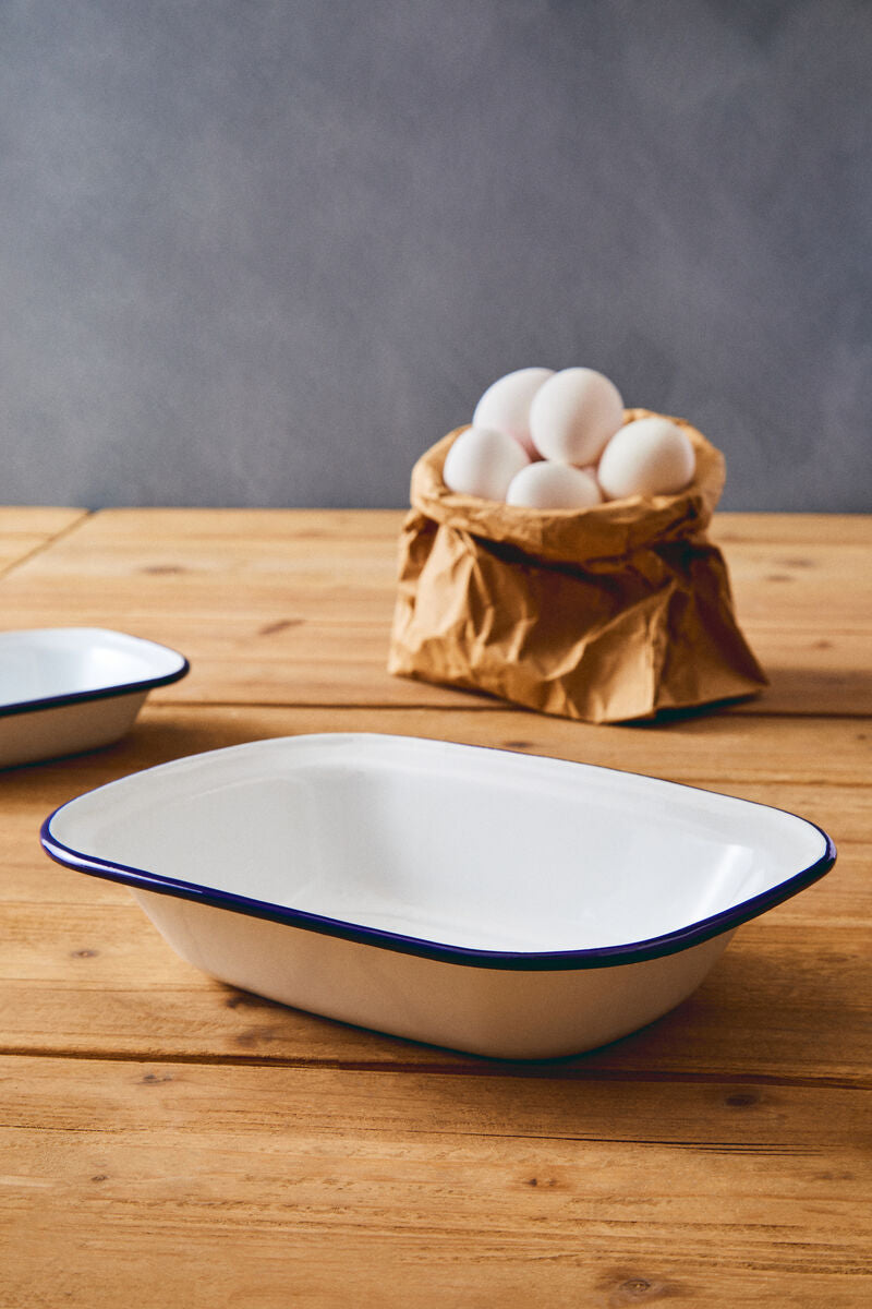 20Cm Rectangular Pie Dish