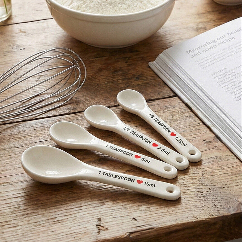 Set of 4 Heart Design Measuring Spoons