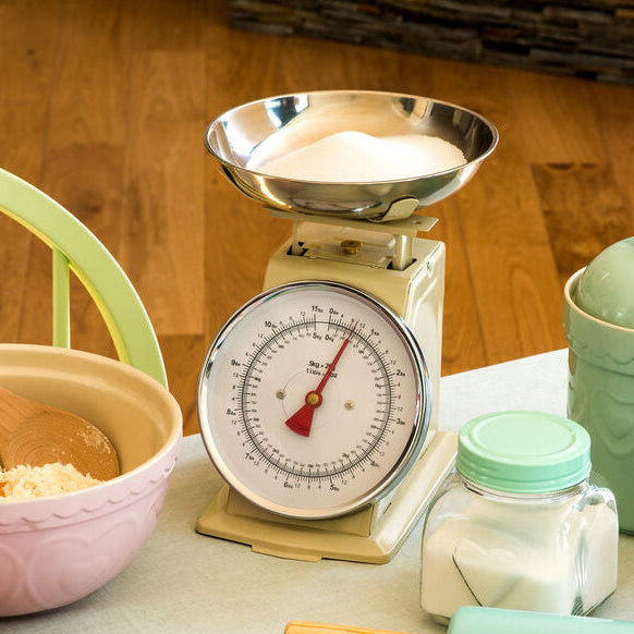 5Kg Cream Retro Kitchen Scale