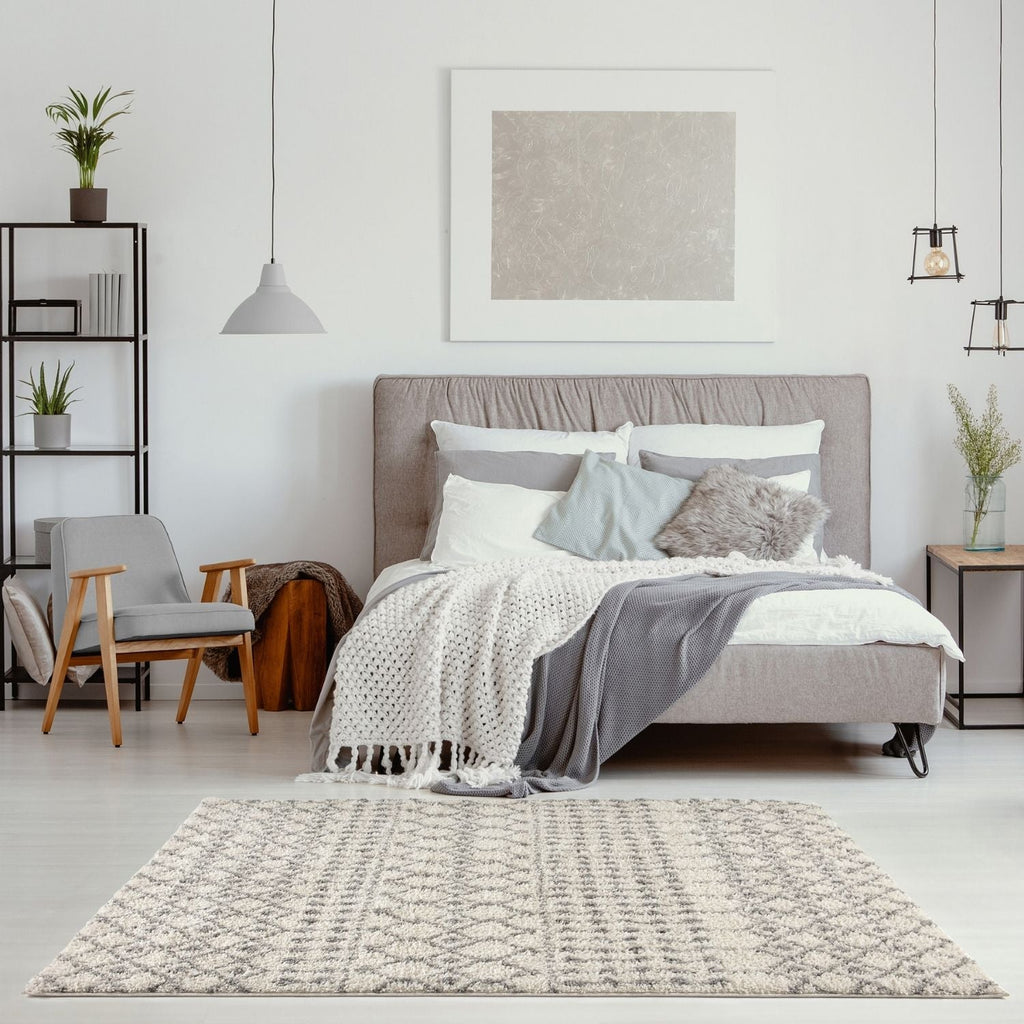 Moroccan Ivory Grey Shaggy Rug