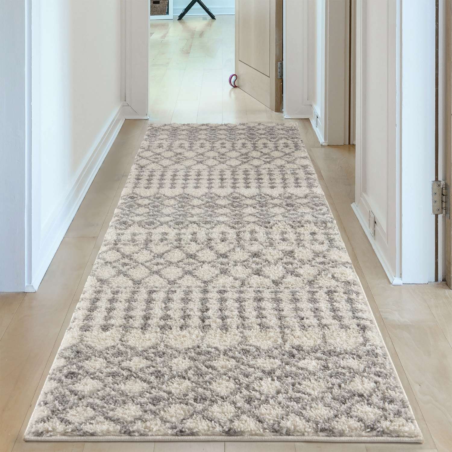 Moroccan Ivory Grey Shaggy Rug