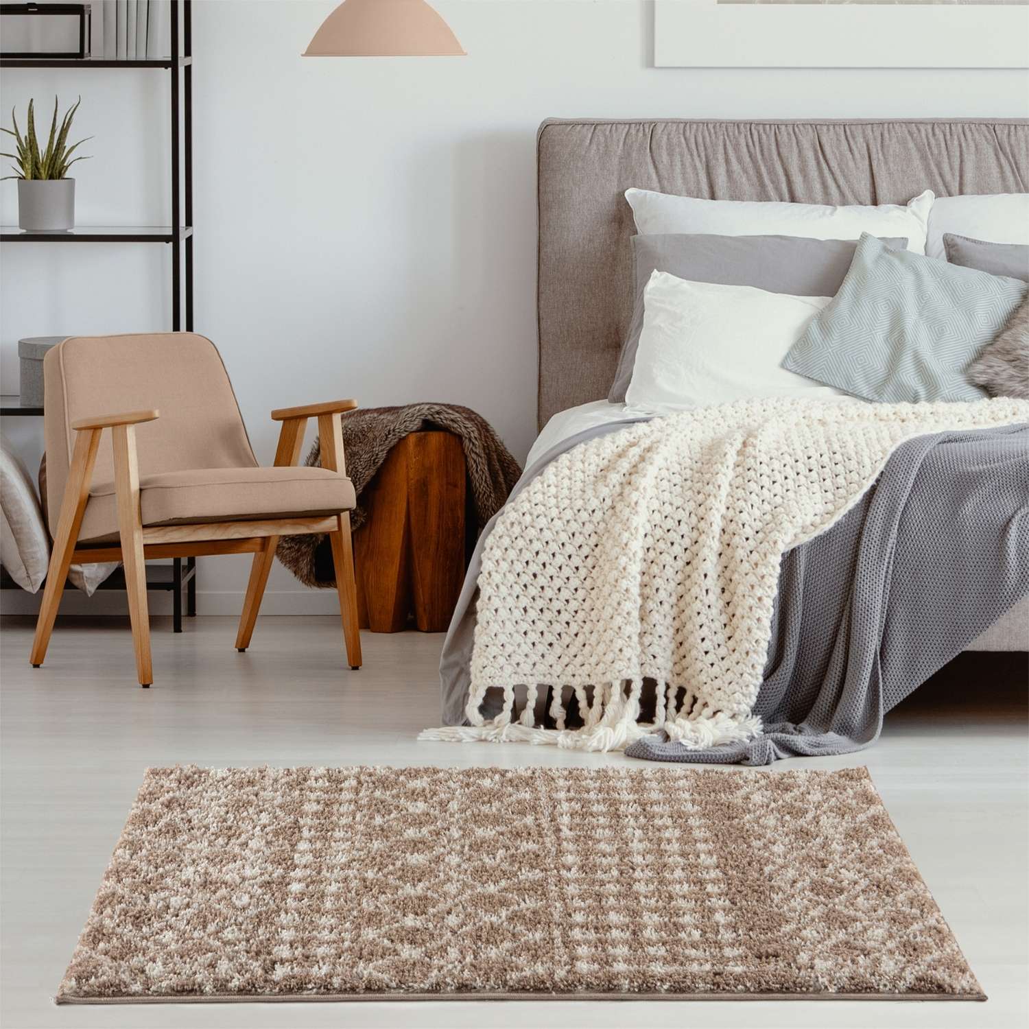 Moroccan Beige Shaggy Rug