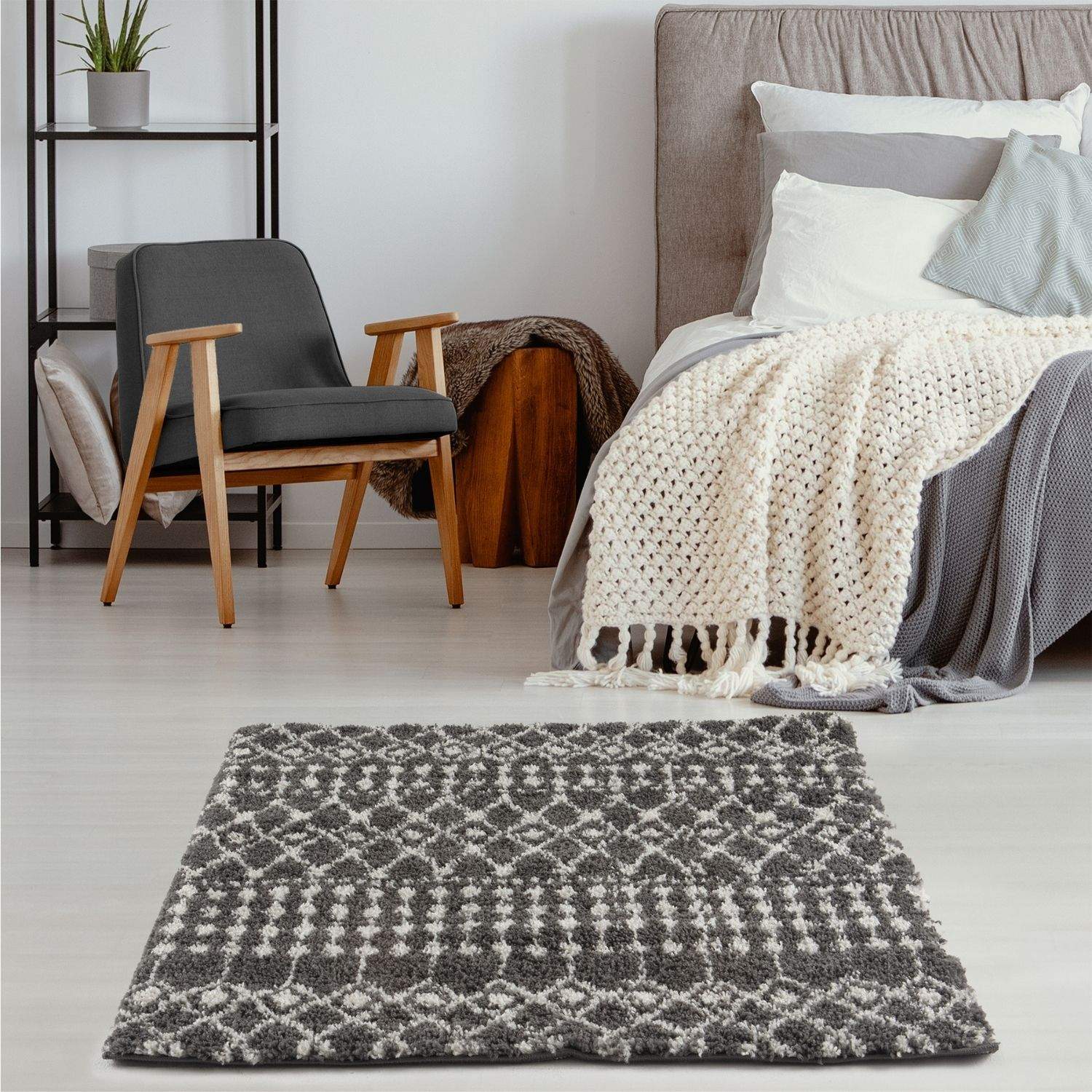 Moroccan Dark Grey Shaggy Rug