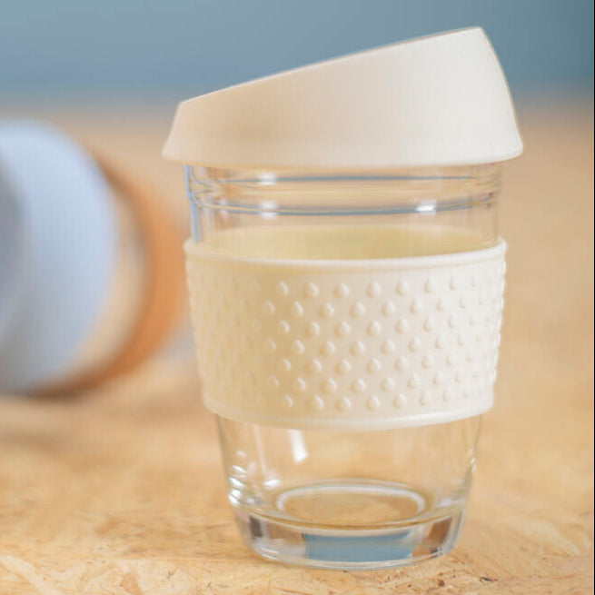 Glass Mug with Cream Silicone Band Lid