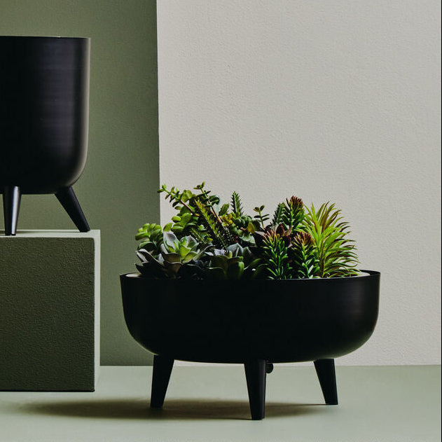 Black Planter