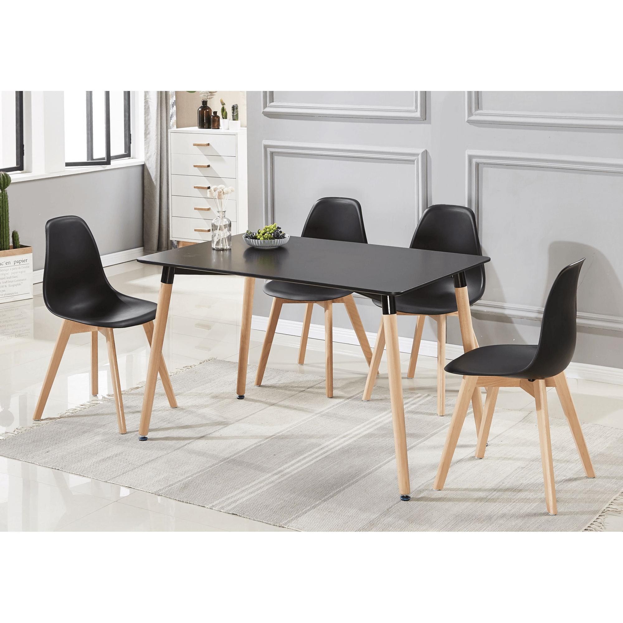 4 or 6 Seating Dining Table