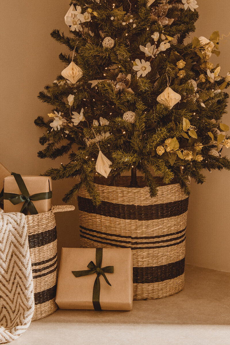 Black and Natural Seagrass Set of 2 Storage Baskets