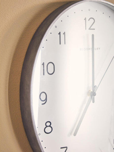 Oval Wall Clock with Silver Finish