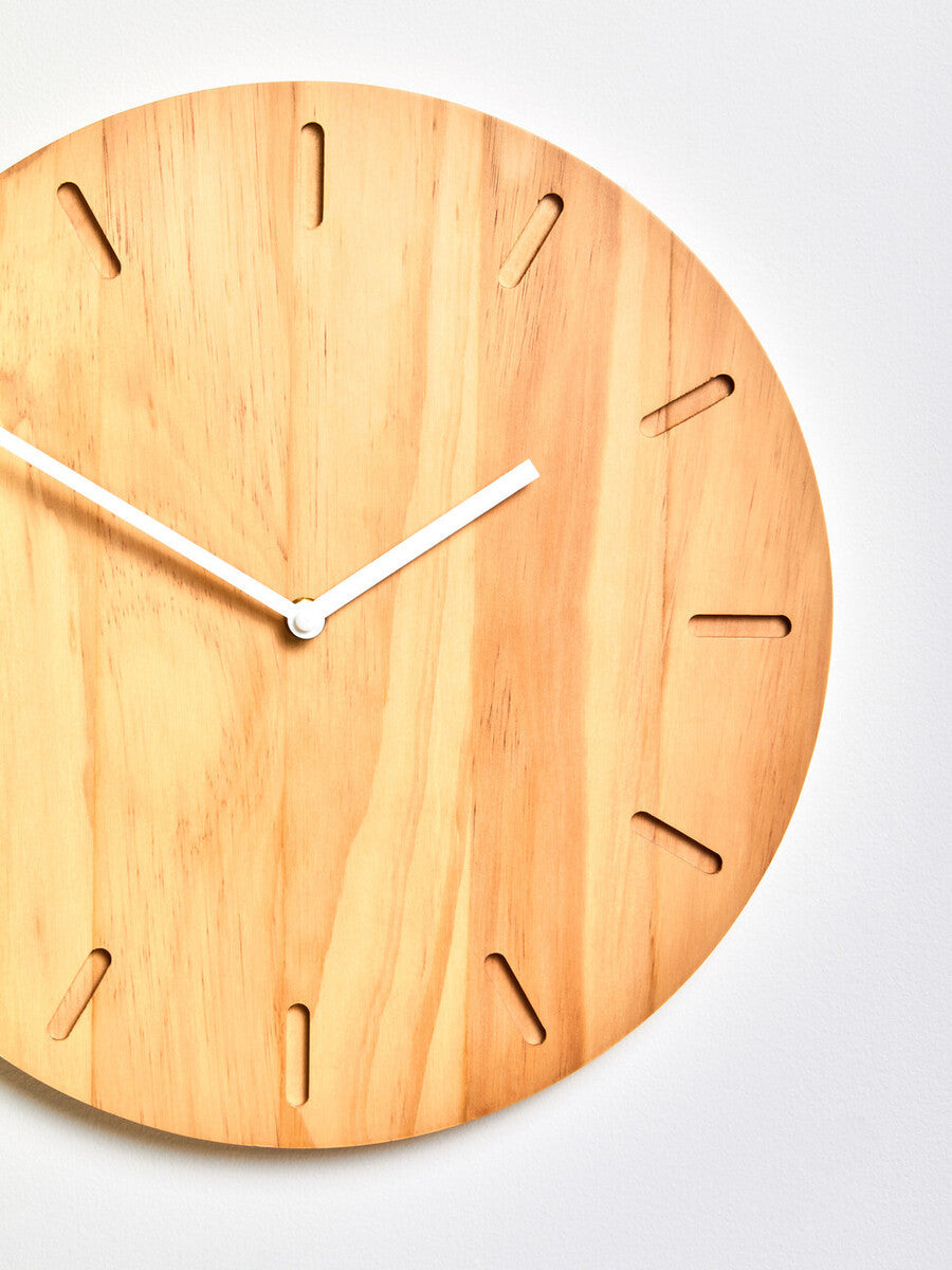 35cm Dia Natural Finish Oak Wood Wall Clock