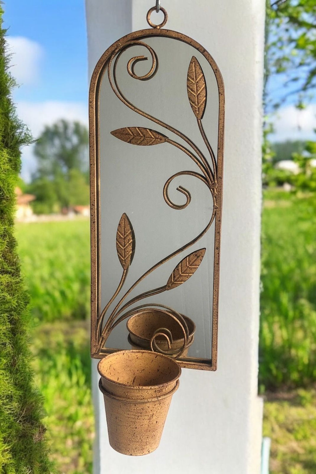 56cm Rusty Wall Mirror with Planter