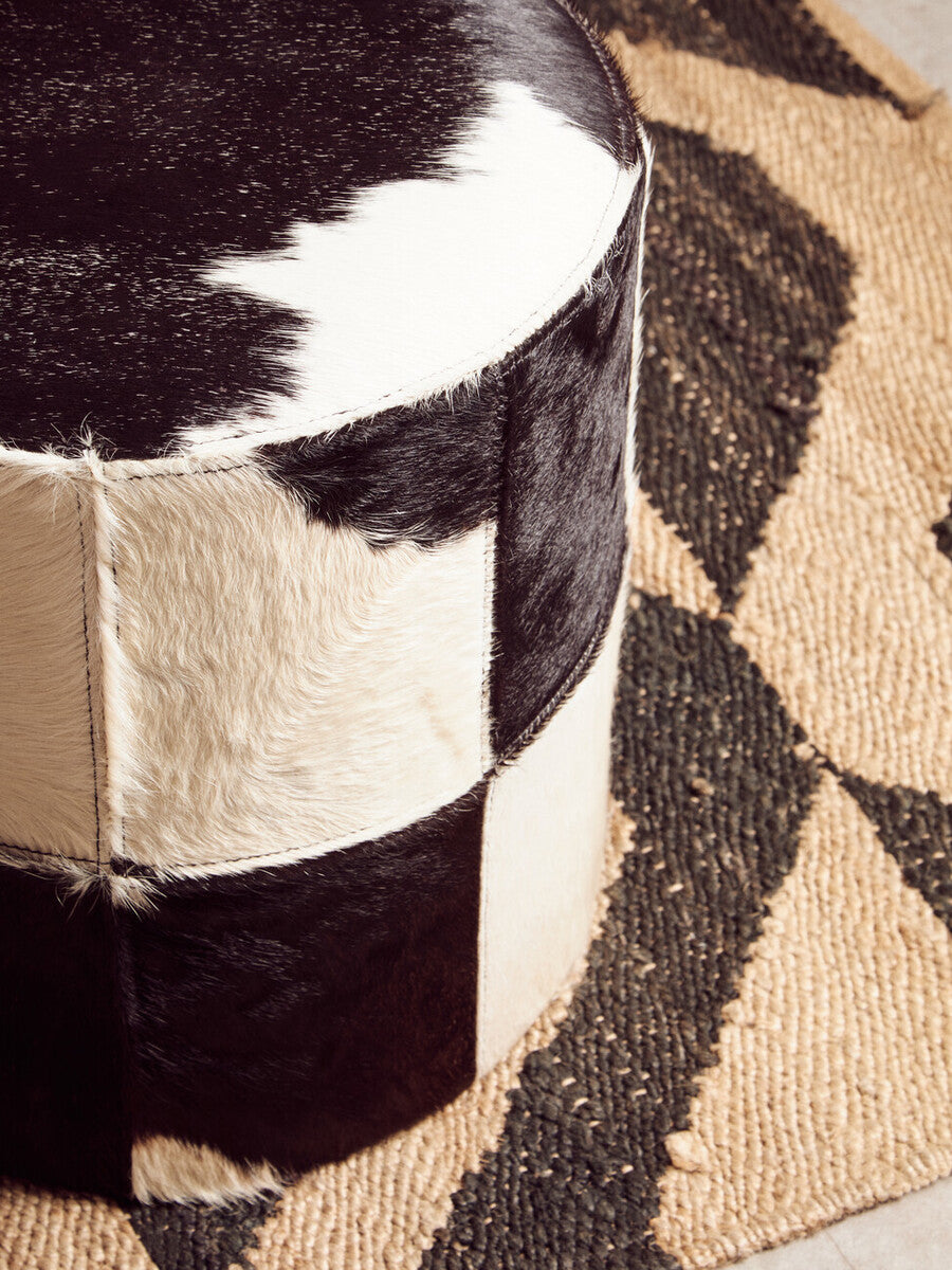Small Black Wave Pattern Rug