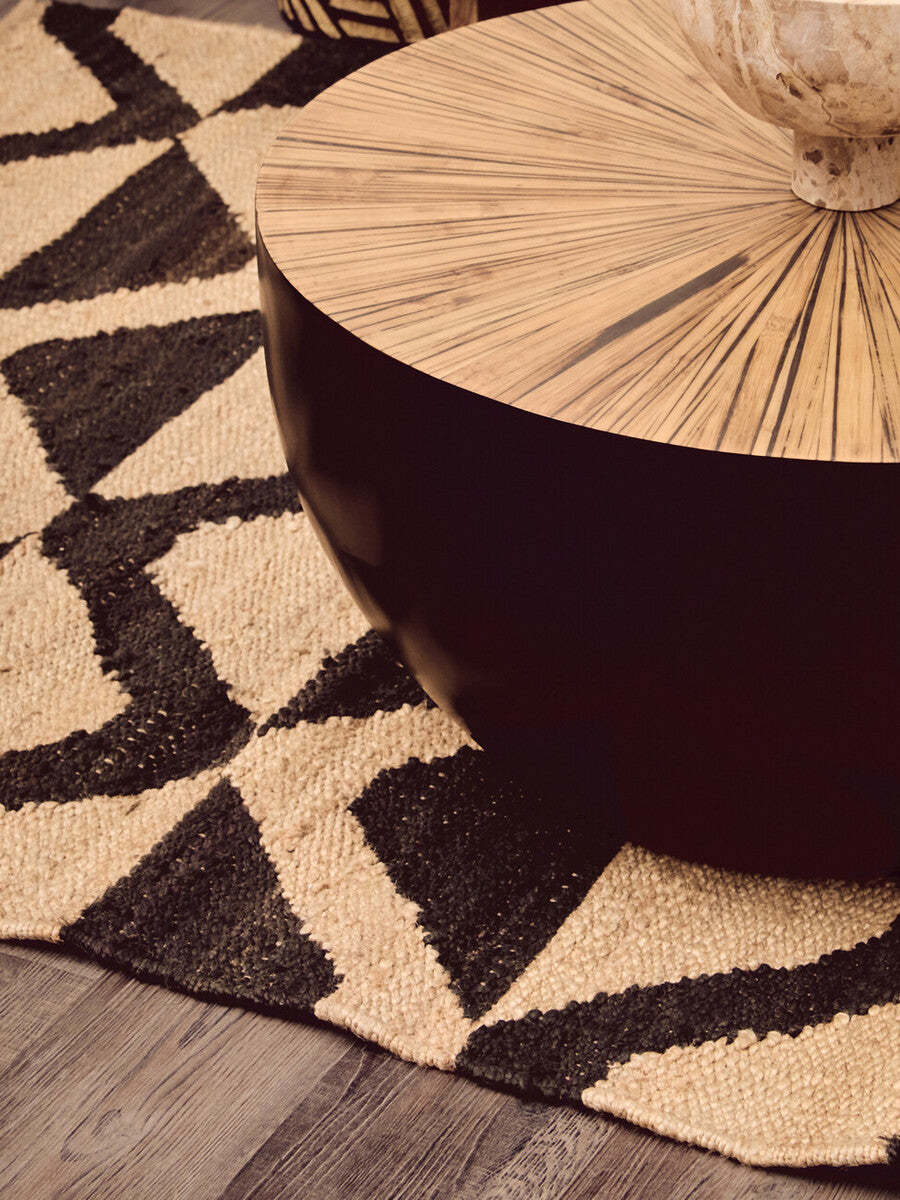 Large Black Wave Pattern Rug