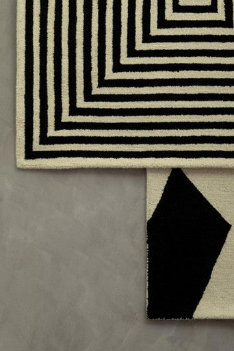 Large Black and White Geometric Rug