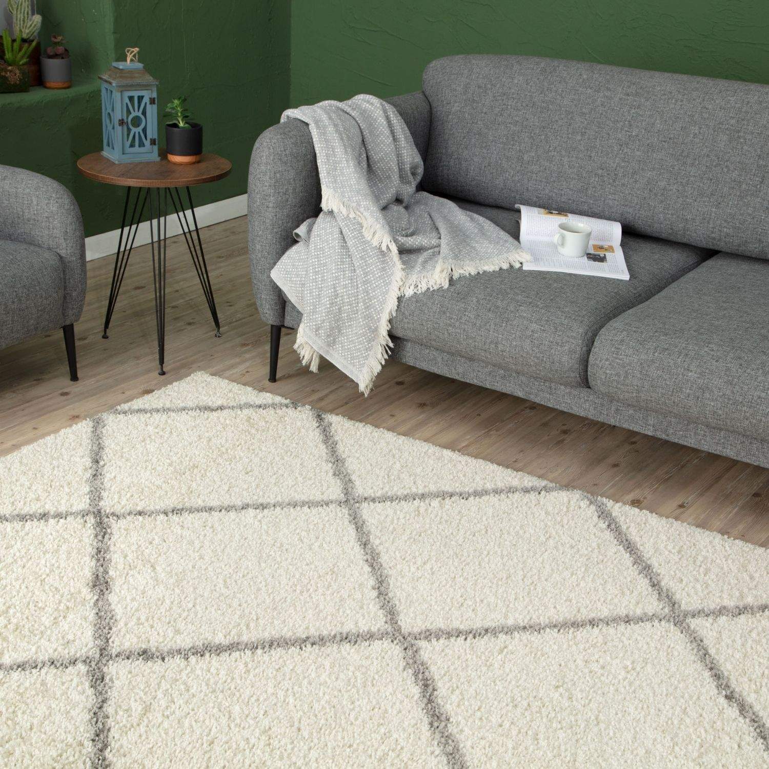 Ivory Trellis Shaggy Rug