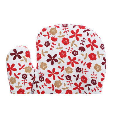 Single Oven Glove with Red Daisy Motif