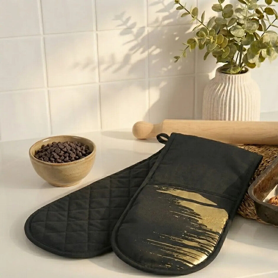 Metallic Motif Double Oven Glove