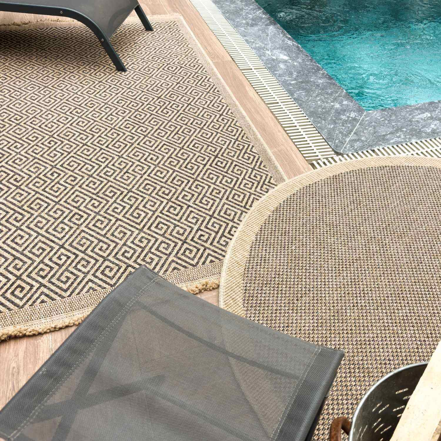 Nature Outdoor Rug Dark Grey