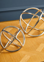 Set of Two Sculptures | Kensington Townhouse