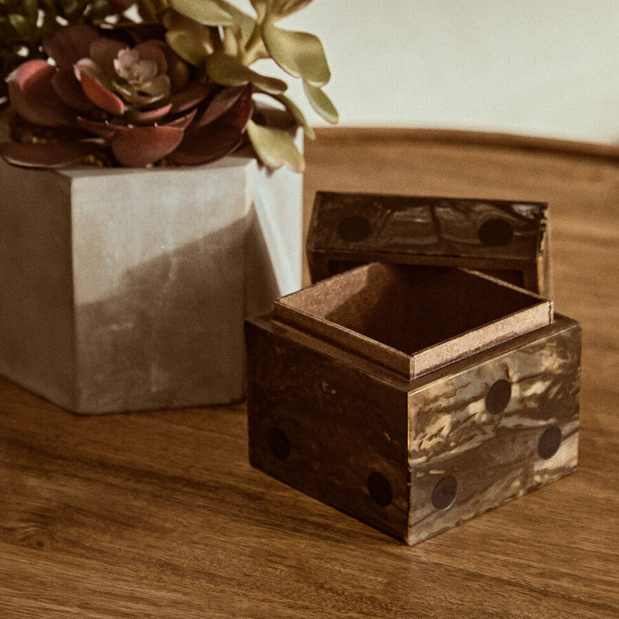 Brown and Black Finish Dice Box with Five Dice