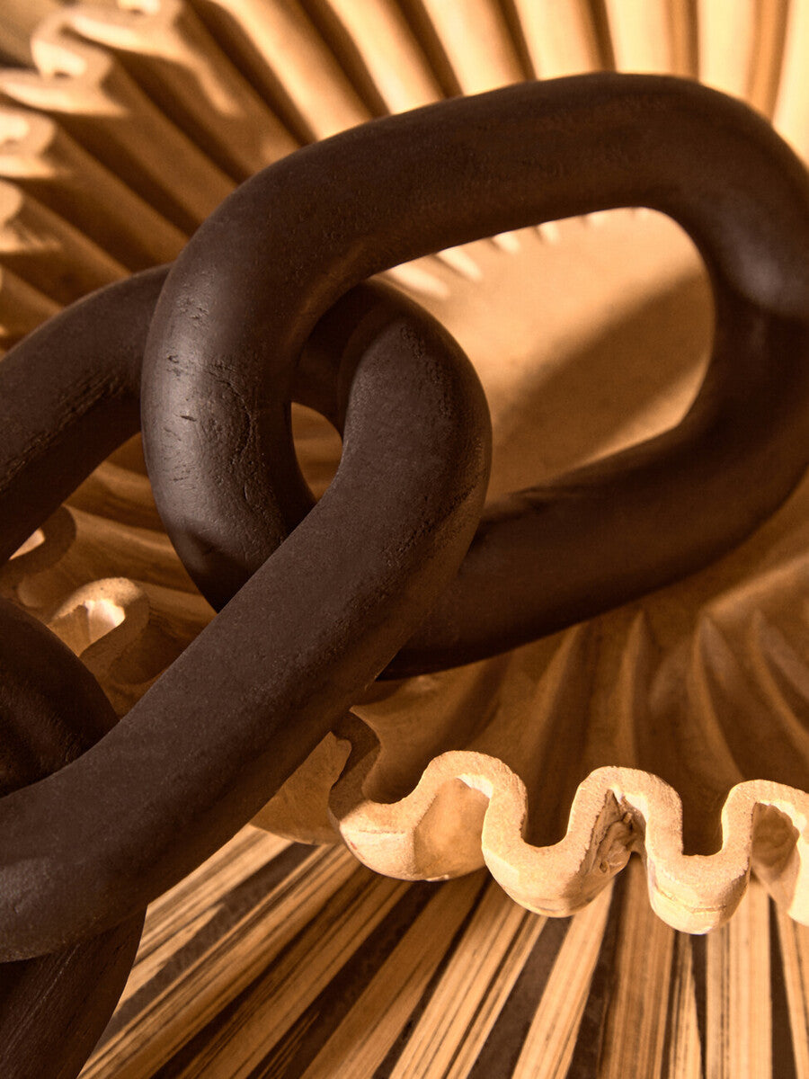 Black Wood 3 Link Chain Decor