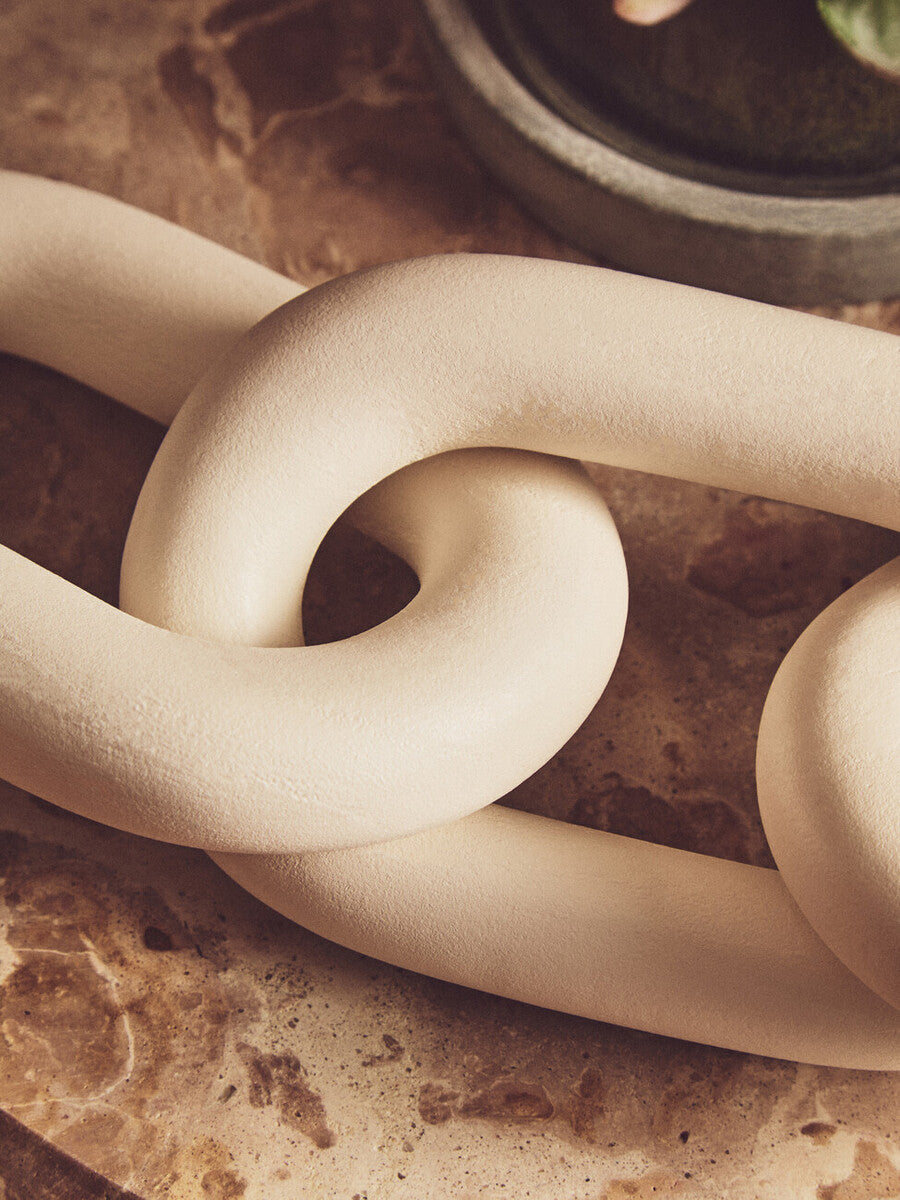 White Wood 3 Link Chain Decor