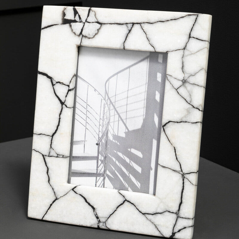 White and Black Marble 5In x 7In Large Photo Frame