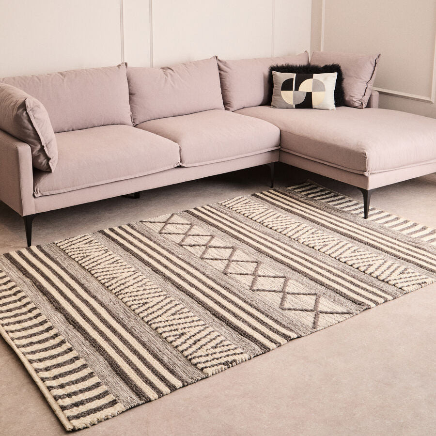 Large Geometric Rug