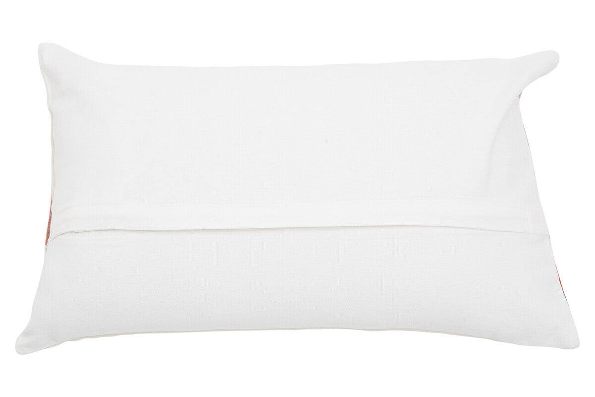 Curve Pattern Rectangular Cushion