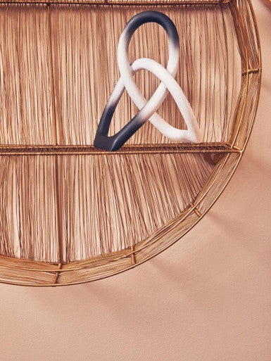 Gold Wire Round Wall Shelf