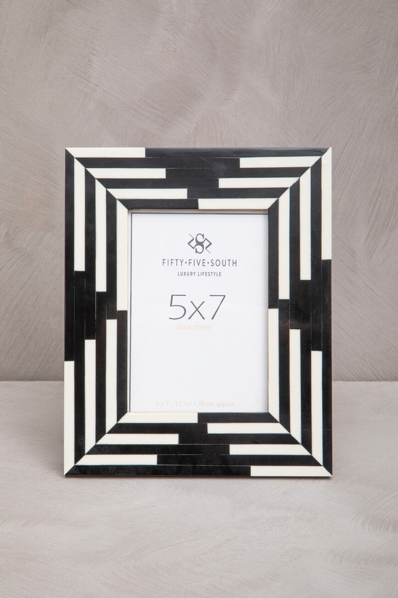 Black and White Stripe Photo Frame 5x7