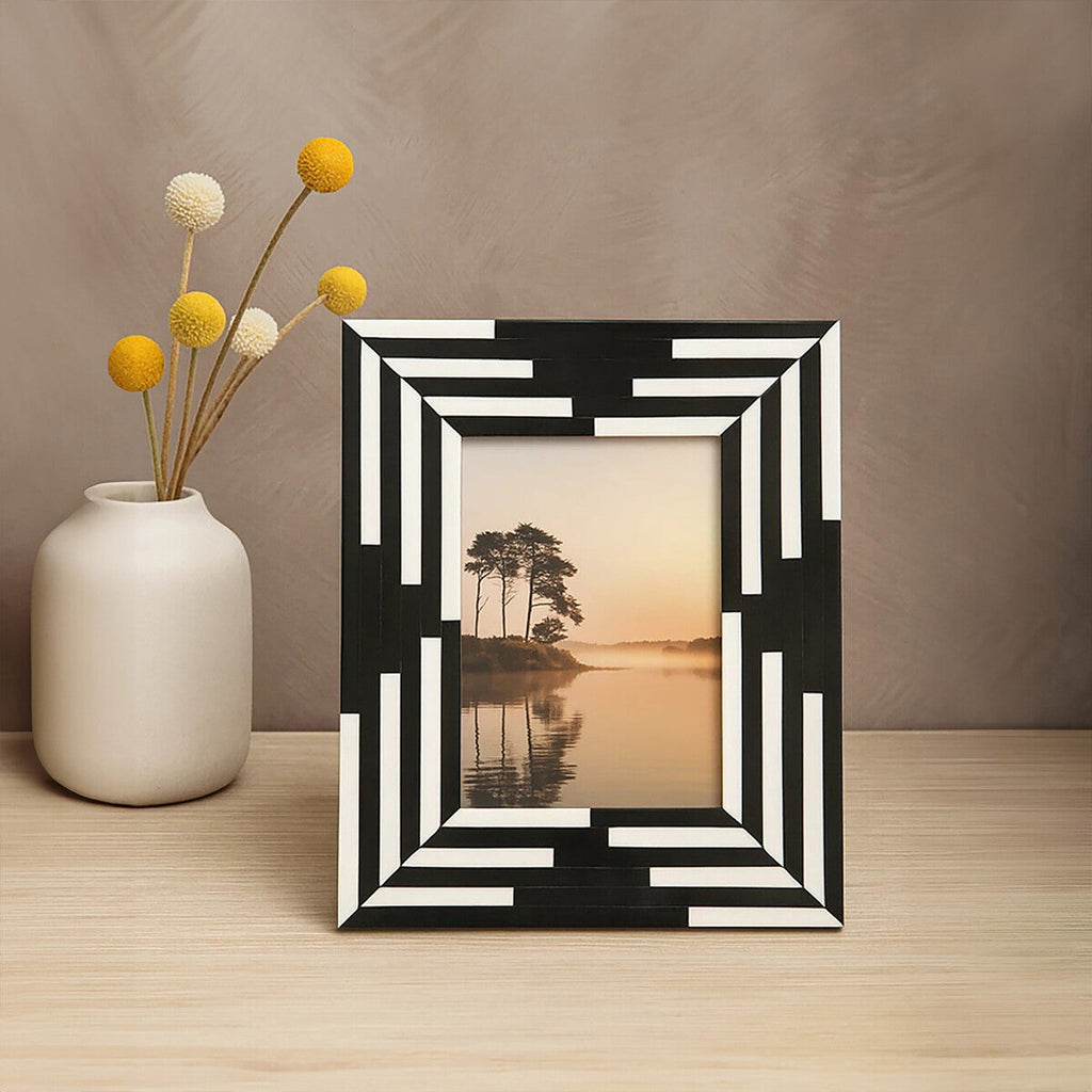 Black and White Stripe Photo Frame 5x7