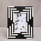 Black and White Stripe Photo Frame 4x6