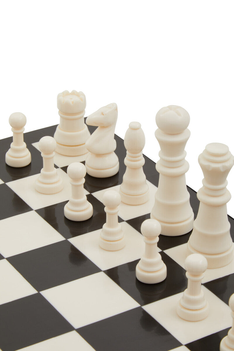 Black and White Chess Set