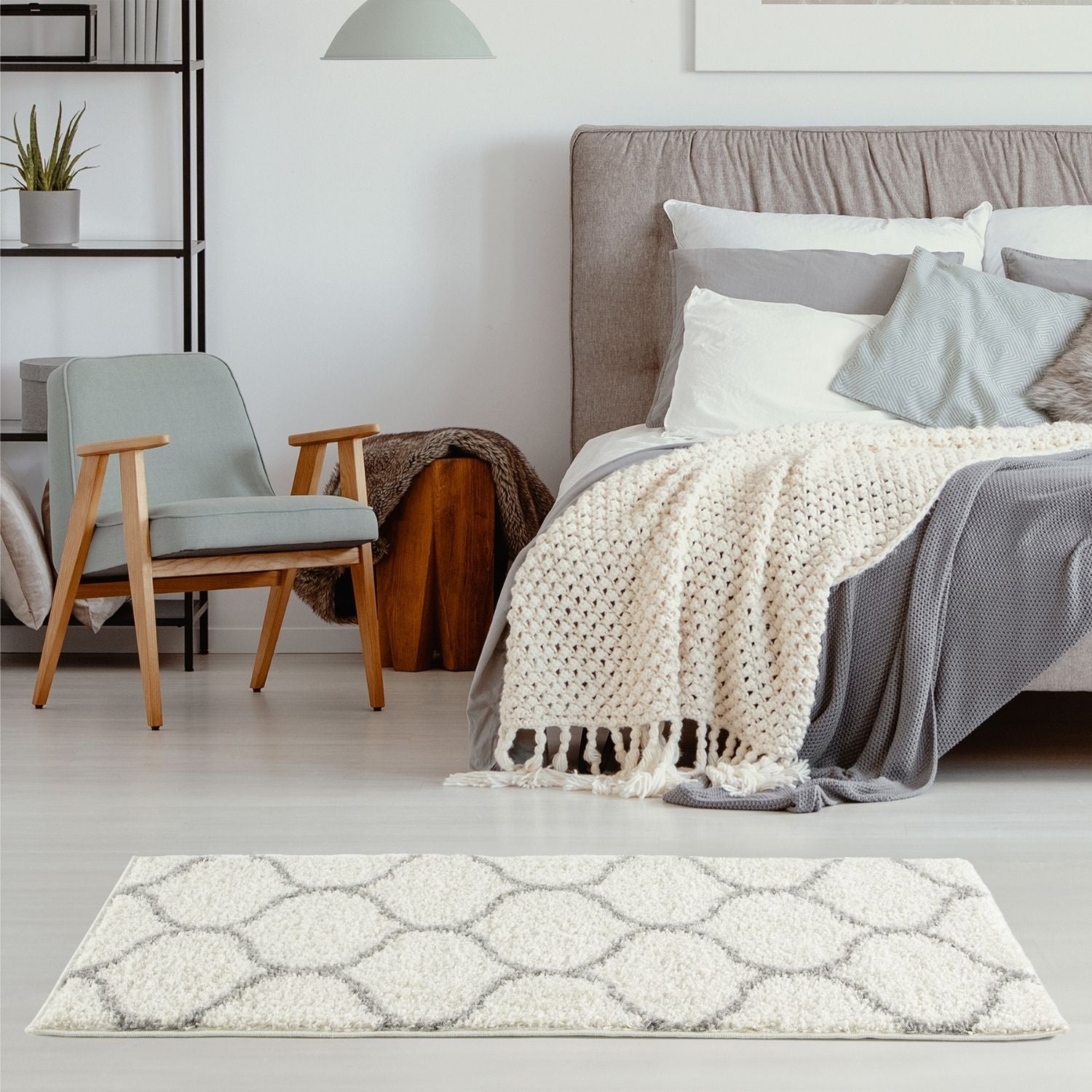 Moroccan Ivory Shaggy Rug