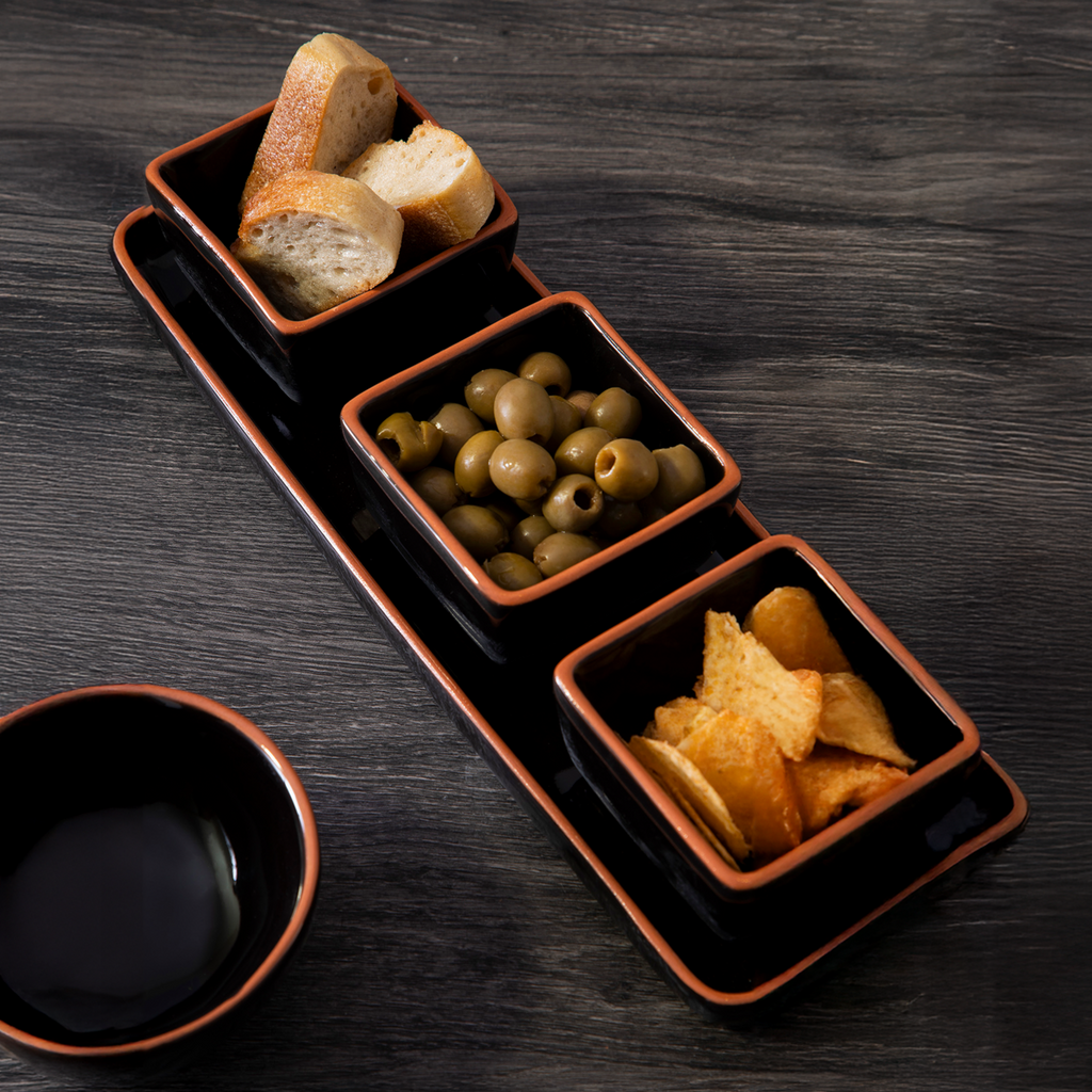 Terracotta Set of 3 Dip Bowls with Tray in Black