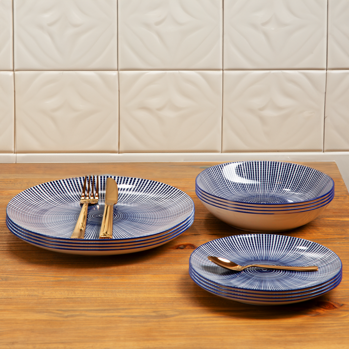 12 Piece Blue and White Dinner Set