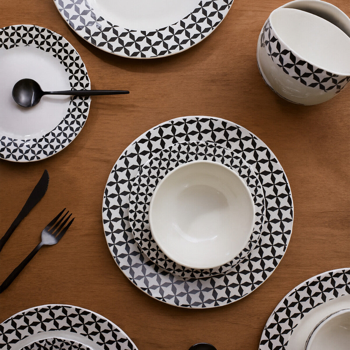 12 Piece Windmill Dinner Set