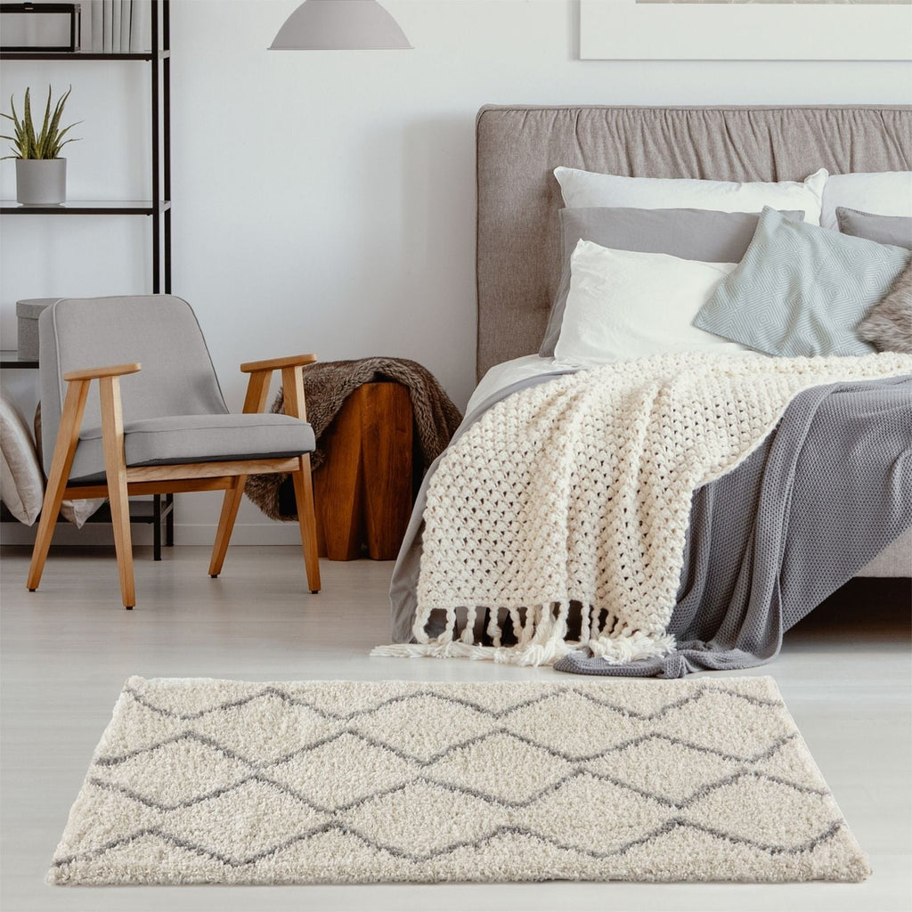 Moroccan Ivory Grey Shaggy Rug