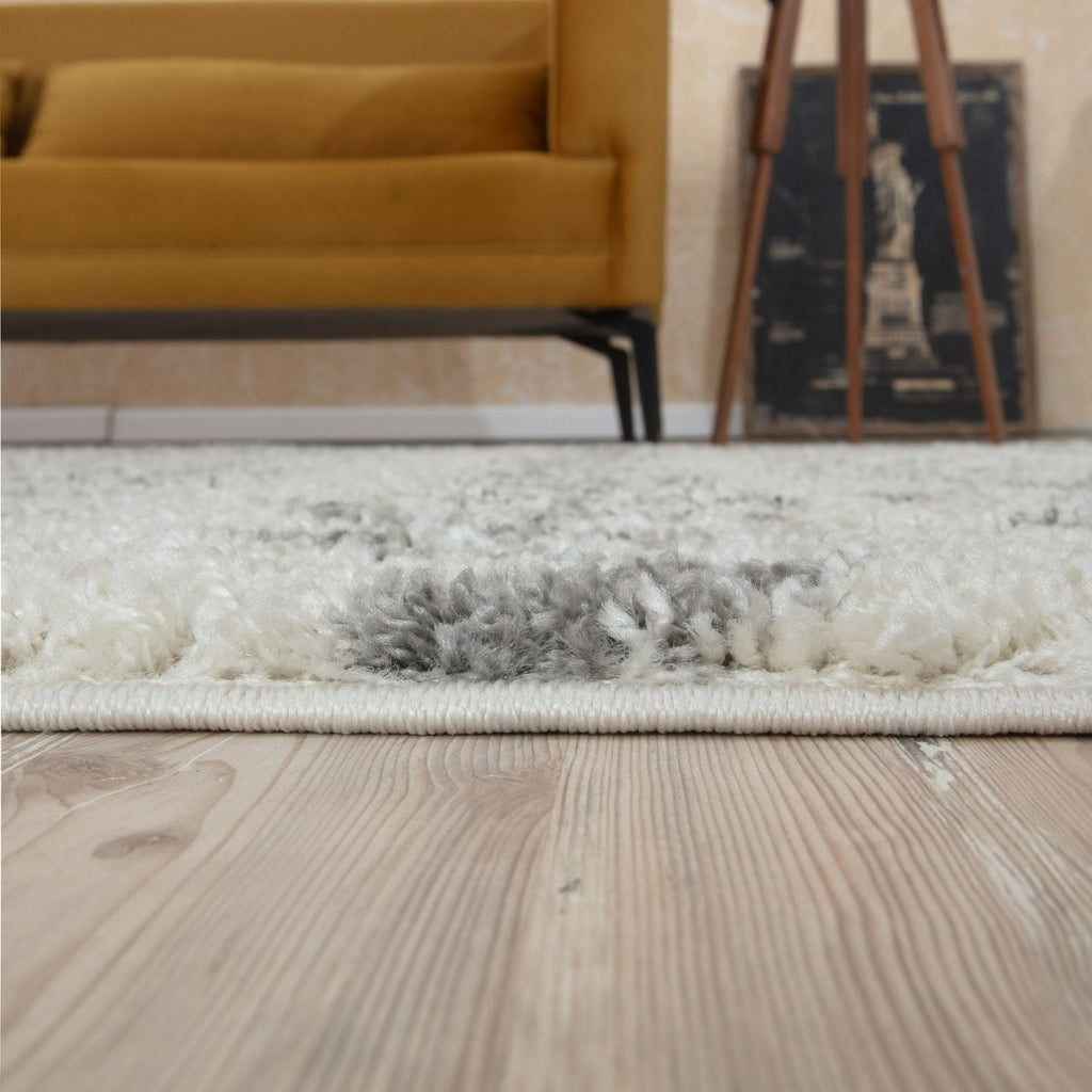Moroccan Ivory Grey Shaggy Rug