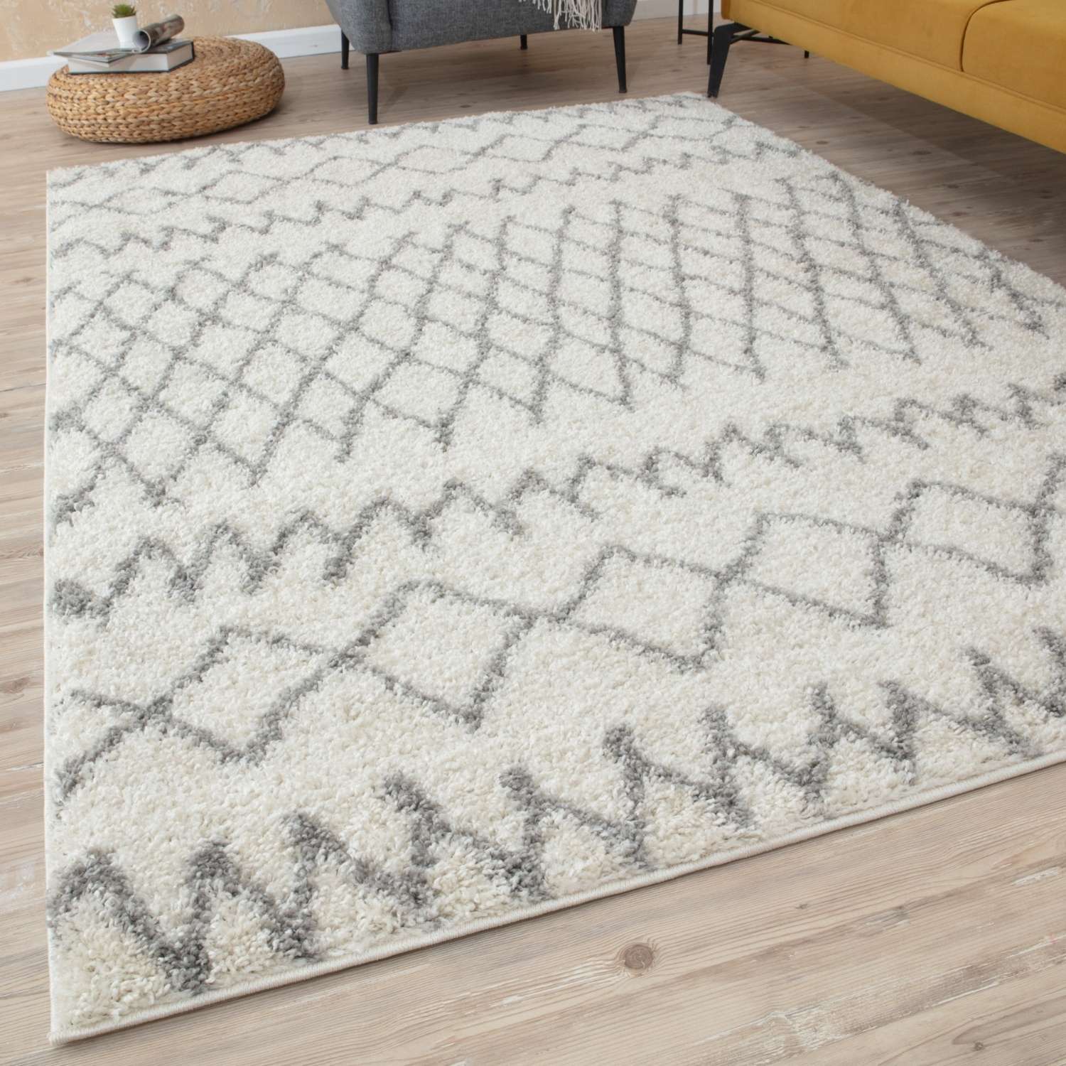 Moroccan Ivory Grey Shaggy Rug