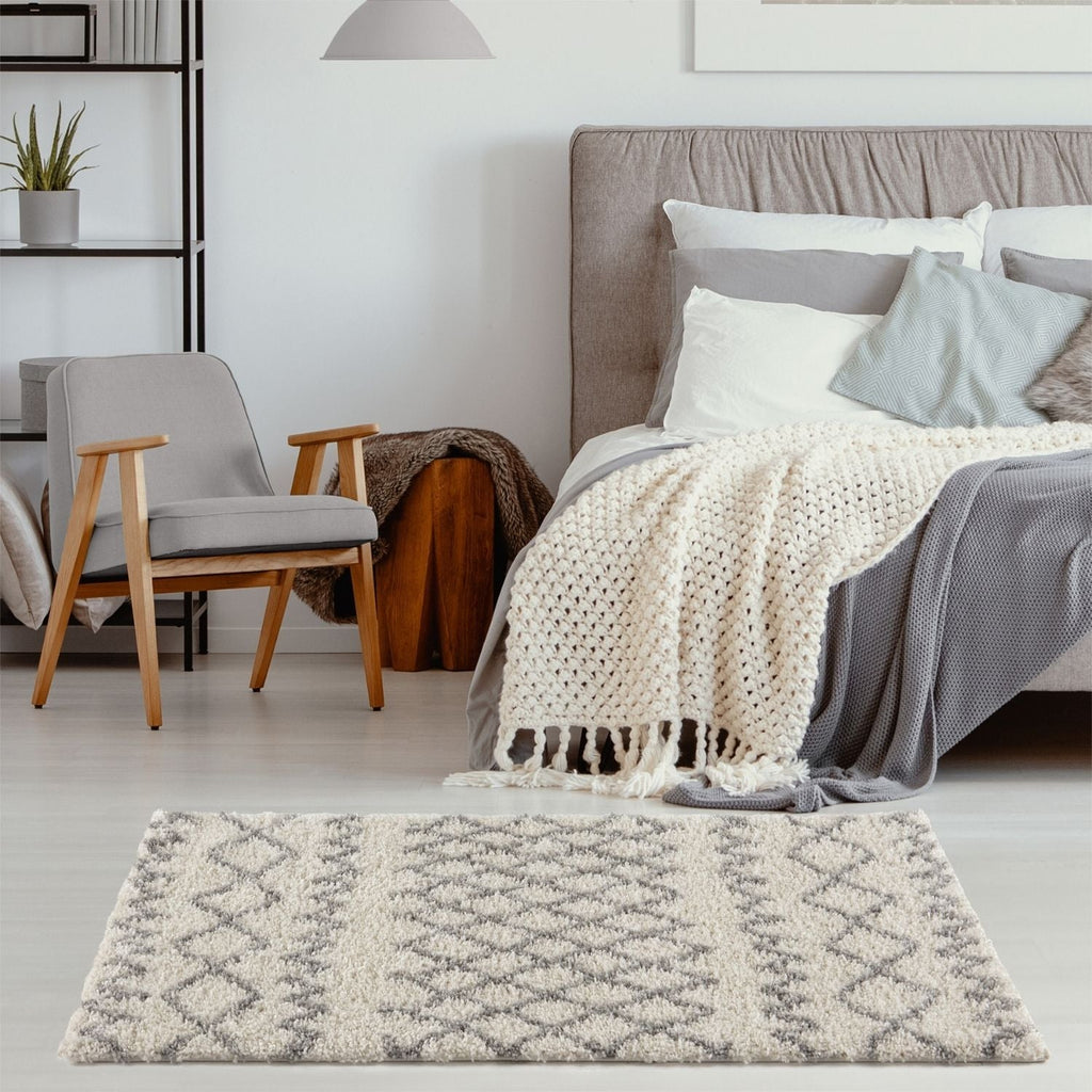 Moroccan Ivory Grey Shaggy Rug