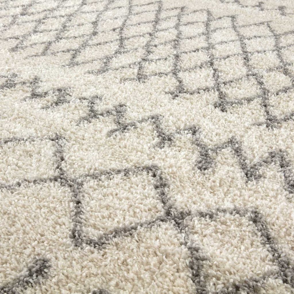 Moroccan Ivory Grey Shaggy Rug