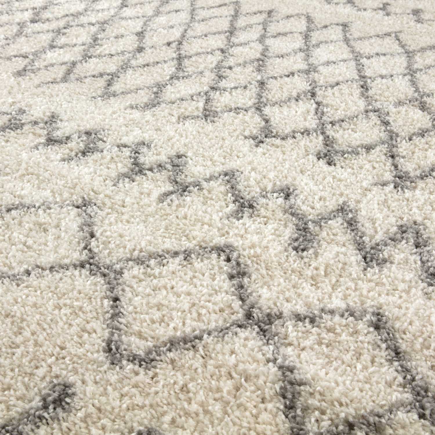 Moroccan Ivory Grey Shaggy Rug