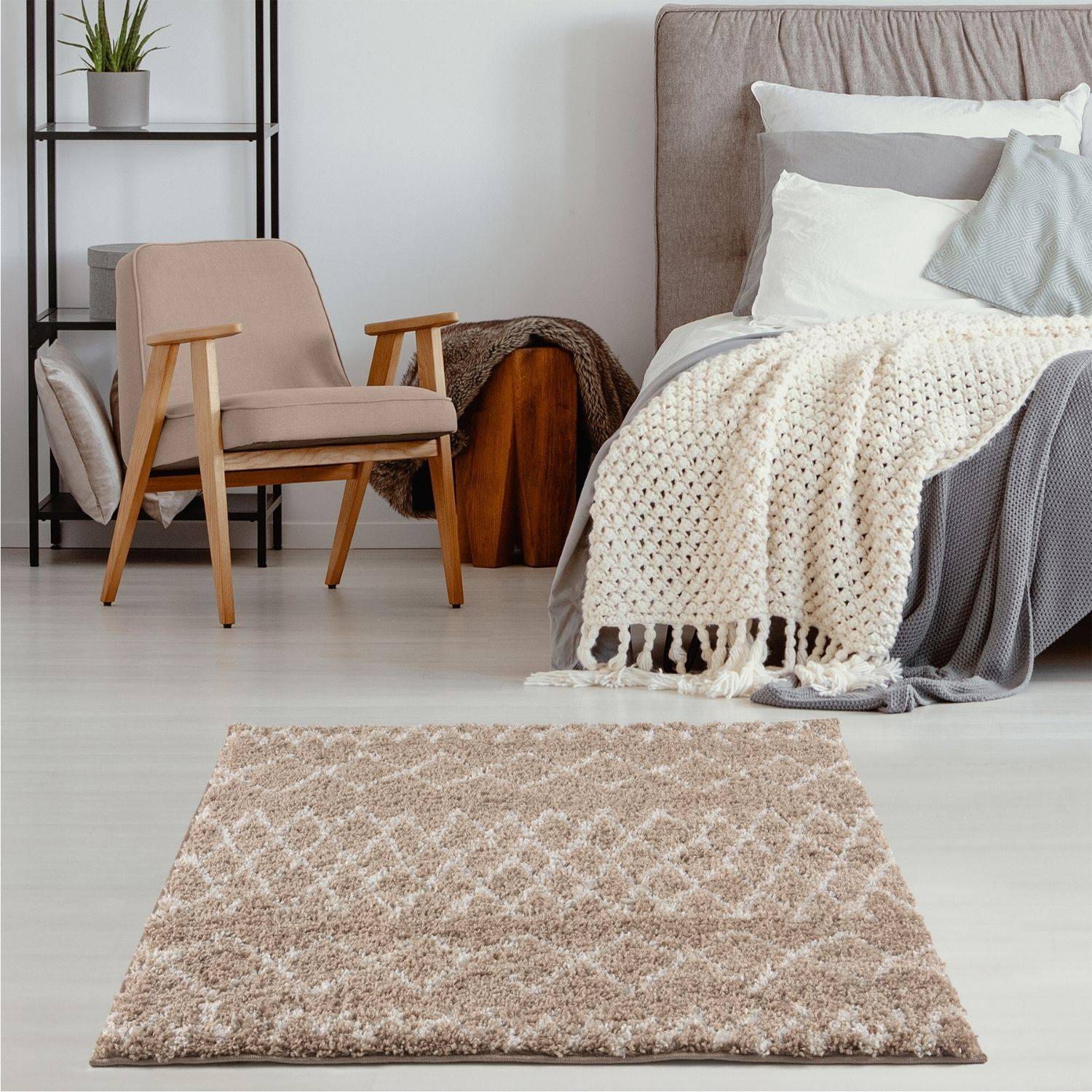 Moroccan Beige Shaggy Rug