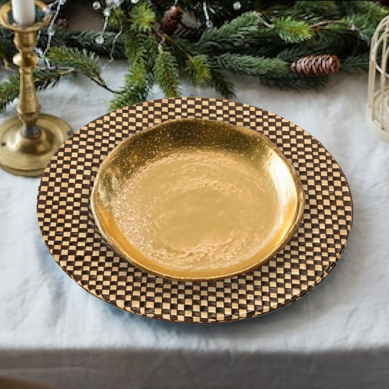 Black and Natural Charger Plate