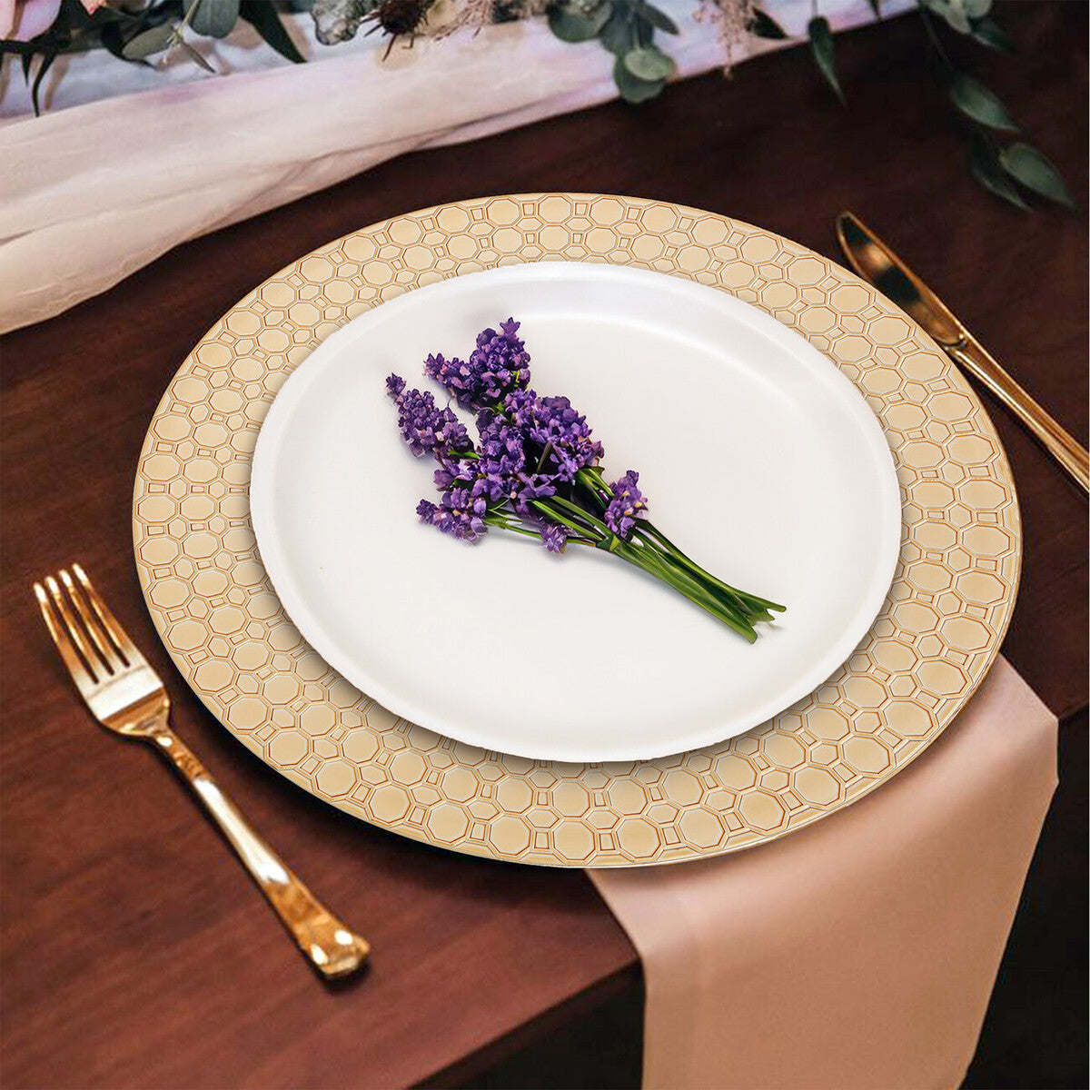 Set of Four 33cm Gold Charger Plates with Octagon Pattern Rim