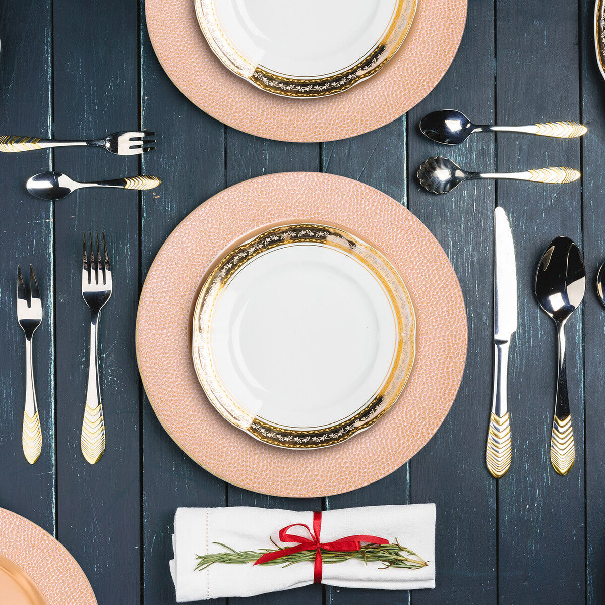Set of Four 33cm Rose Gold Pebble Effect Charger Plates