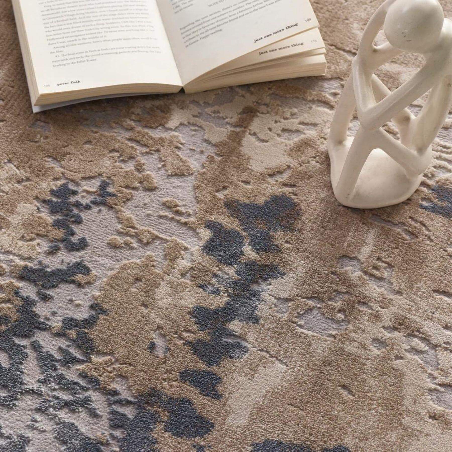 Cosimo Beige/Grey Distressed Modern Rug