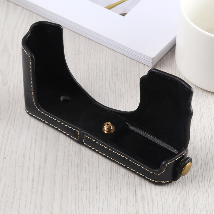 1/4 inch Thread PU Leather Camera Half Case Base for Leica DLUX TYP 109 – Leather, For Leica D109, For Leica D901